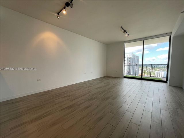 999 SW 1st Avenue 2109, Miami, FL 33130