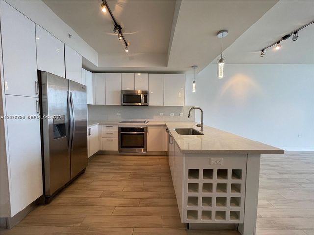 999 SW 1st Avenue 2109, Miami, FL 33130