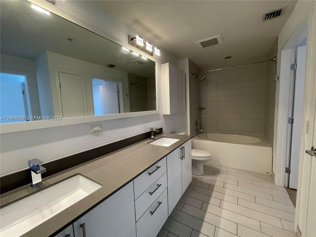 999 SW 1st Avenue 2109, Miami, FL 33130