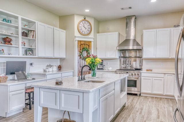 38261 Fm 1736 Road, Hempstead, TX 77445