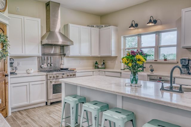38261 Fm 1736 Road, Hempstead, TX 77445