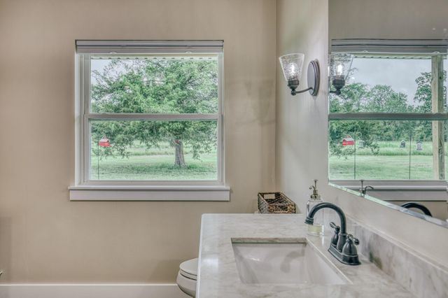 38261 Fm 1736 Road, Hempstead, TX 77445