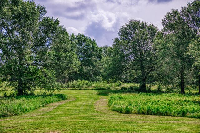 38261 Fm 1736 Road, Hempstead, TX 77445