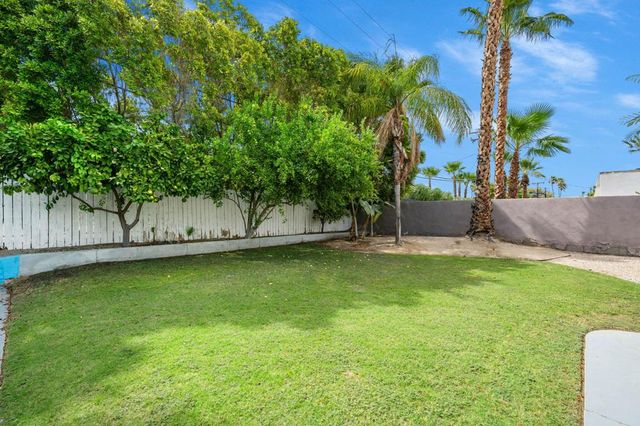 2875 E Wyman Drive, Palm Springs, CA 92262