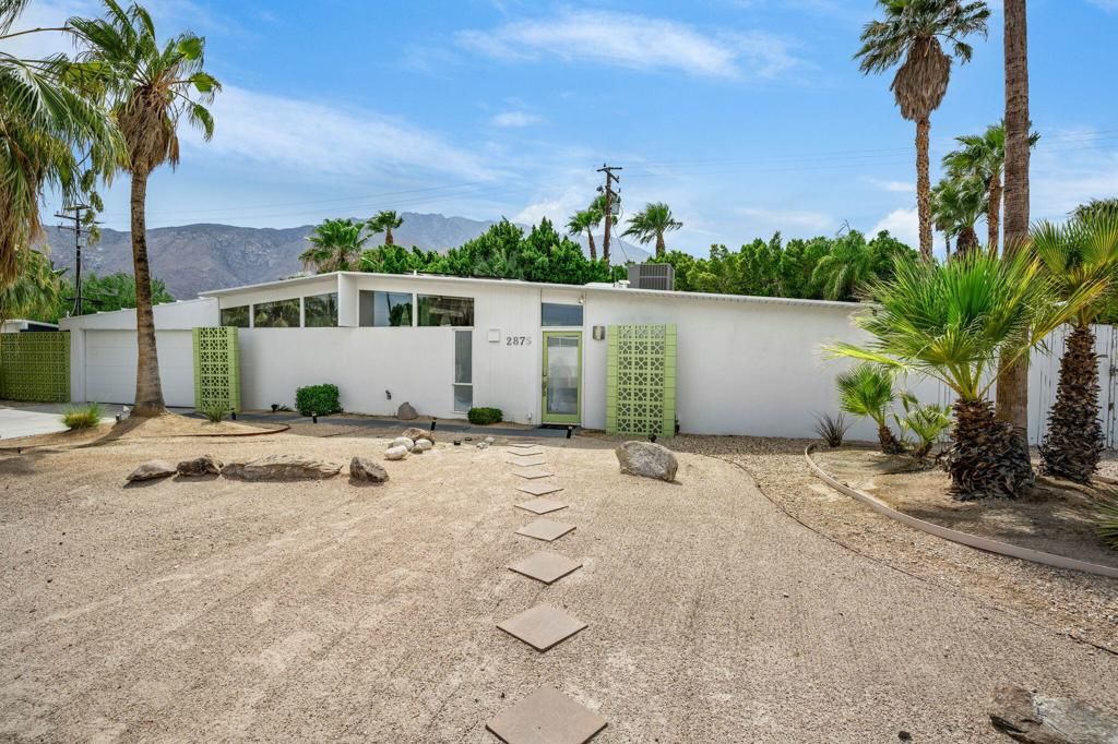 2875 E Wyman Drive, Palm Springs, CA 92262
