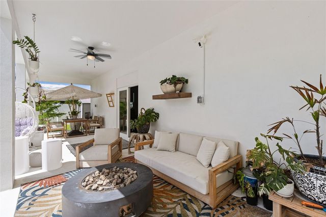 6611 BLUE HERON DRIVE S, St Petersburg, FL 33707