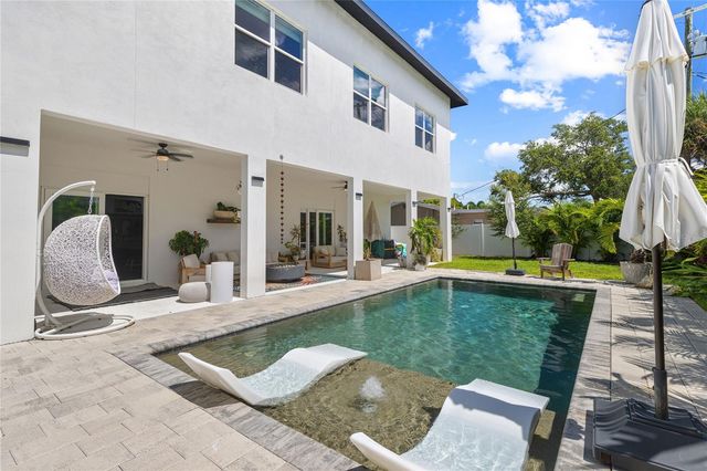 6611 BLUE HERON DRIVE S, St Petersburg, FL 33707