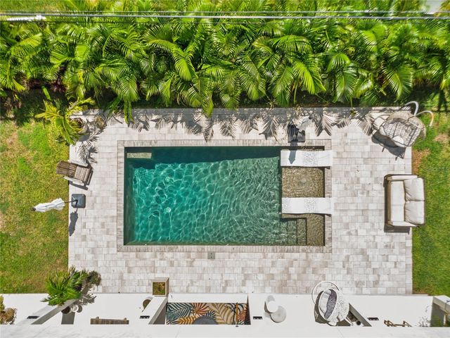 6611 BLUE HERON DRIVE S, St Petersburg, FL 33707
