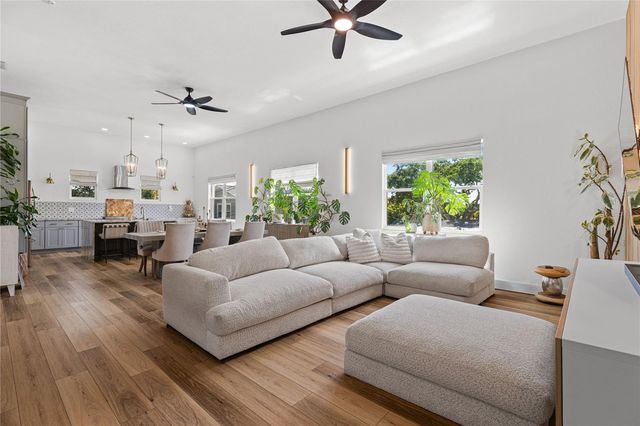 6611 BLUE HERON DRIVE S, St Petersburg, FL 33707