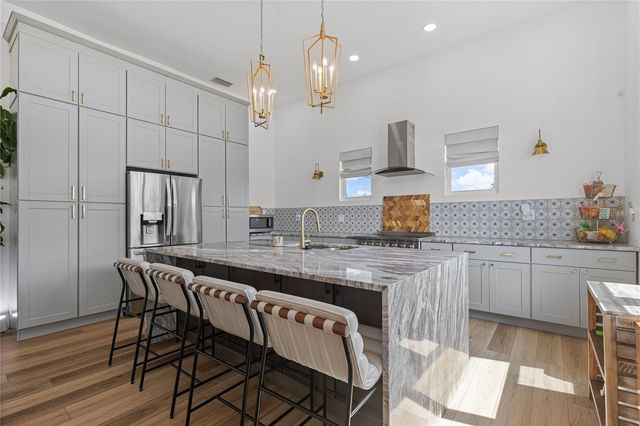 6611 BLUE HERON DRIVE S, St Petersburg, FL 33707