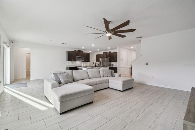 8789 LITTLE BLUESTEM DRIVE, Land O Lakes, FL 34637