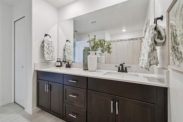 8789 LITTLE BLUESTEM DRIVE, Land O Lakes, FL 34637