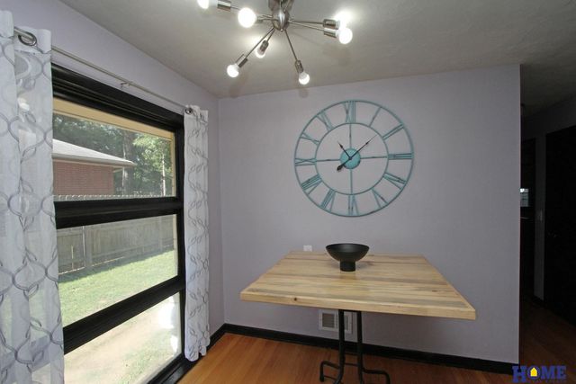 5601 Greenwood Street, Lincoln, NE 68507