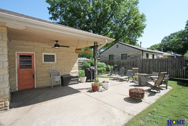 5601 Greenwood Street, Lincoln, NE 68507