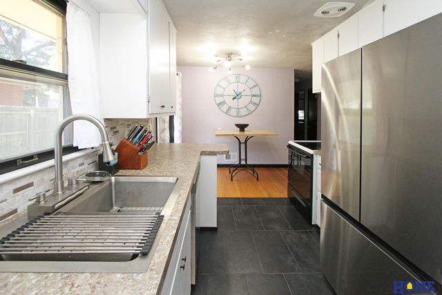 5601 Greenwood Street, Lincoln, NE 68507