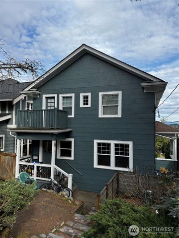 5235 19th Avenue NE, Seattle, WA 98105