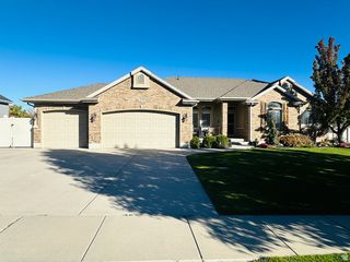 5098 W CHERRY LAUREL LN, West Jordan, UT 84081