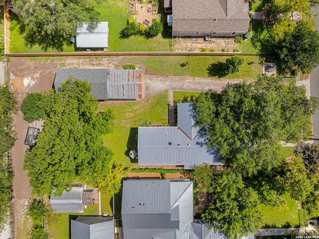 205 2nd St, Boerne, TX 78006