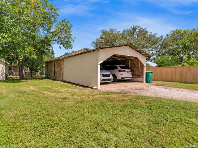 205 2nd St, Boerne, TX 78006