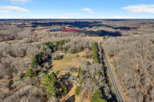 3355 Highway 47 North, White Bluff, TN 37187