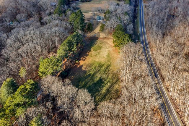 3355 Highway 47 North, White Bluff, TN 37187