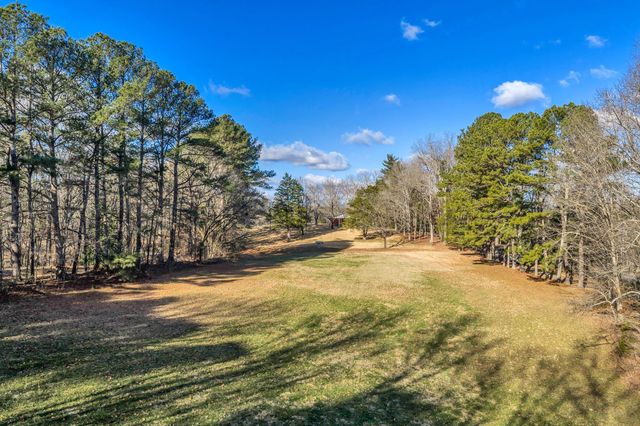 3355 Highway 47 North, White Bluff, TN 37187