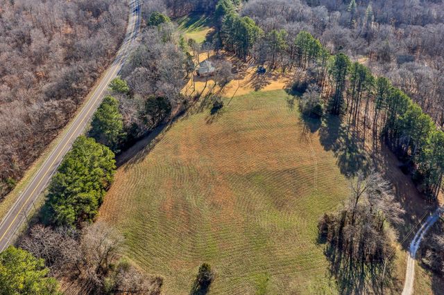 3355 Highway 47 North, White Bluff, TN 37187