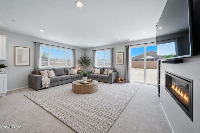 1832 E Avenue H7, Lancaster, CA 93535