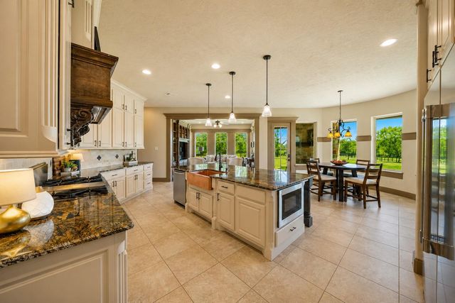 40 Stewart Road, New Waverly, TX 77358