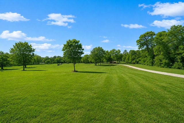 40 Stewart Road, New Waverly, TX 77358