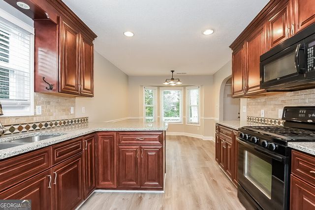 4969 Abbotts Glen Trail NW, Acworth, GA 30101