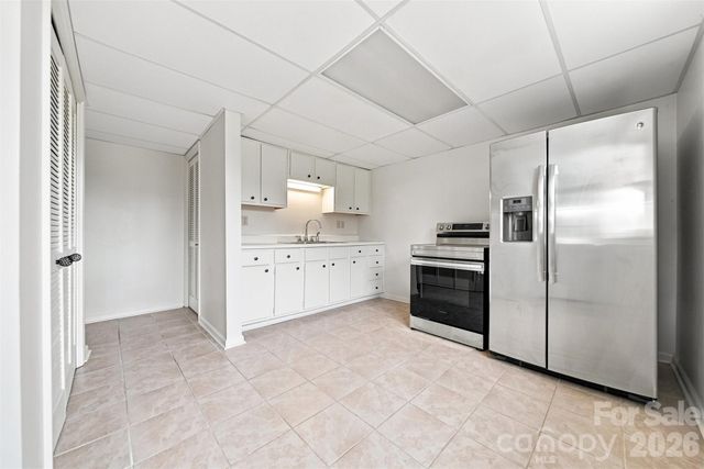 18 Meandering Way, Granite Falls, NC 28630