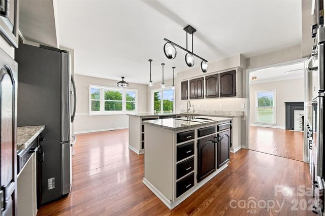 18 Meandering Way, Granite Falls, NC 28630