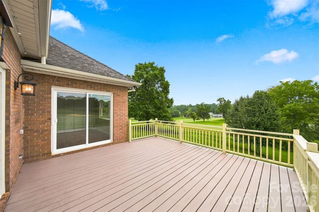 18 Meandering Way, Granite Falls, NC 28630