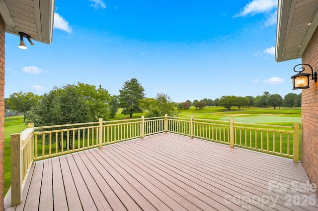 18 Meandering Way, Granite Falls, NC 28630