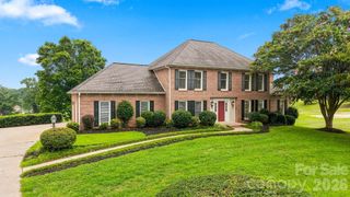 18 Meandering Way, Granite Falls, NC 28630