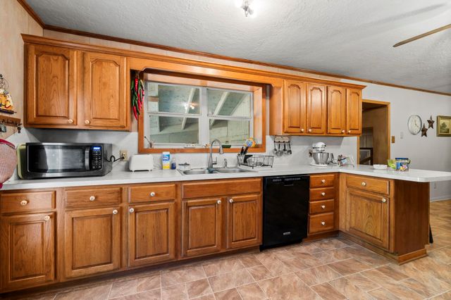15745 Firetower, Conroe, TX 77306