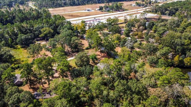 15745 Firetower, Conroe, TX 77306