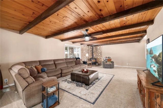 2400 E Canyon Drive, Wrightwood, CA 92397