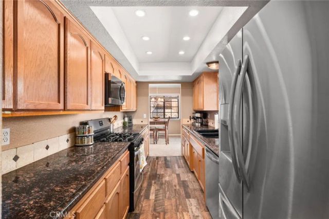 2400 E Canyon Drive, Wrightwood, CA 92397