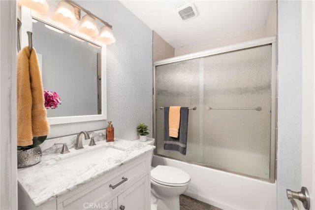 2400 E Canyon Drive, Wrightwood, CA 92397