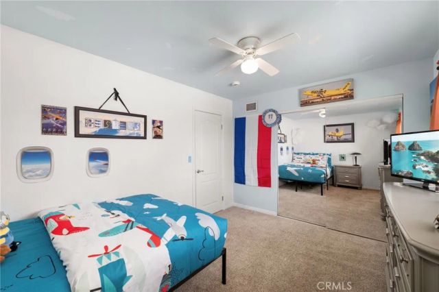 2400 E Canyon Drive, Wrightwood, CA 92397