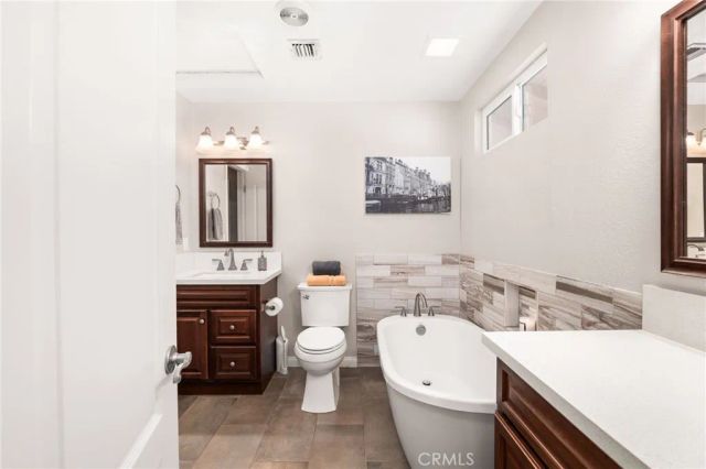 2400 E Canyon Drive, Wrightwood, CA 92397