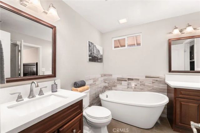 2400 E Canyon Drive, Wrightwood, CA 92397