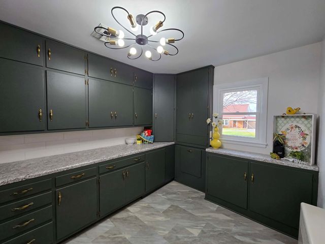 14652 N IL Hwy 37 Highway, Mt Vernon, IL 62864