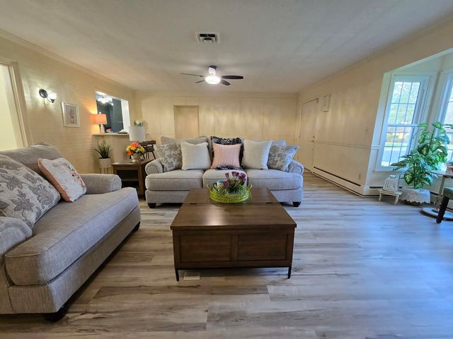 14652 N IL Hwy 37 Highway, Mt Vernon, IL 62864