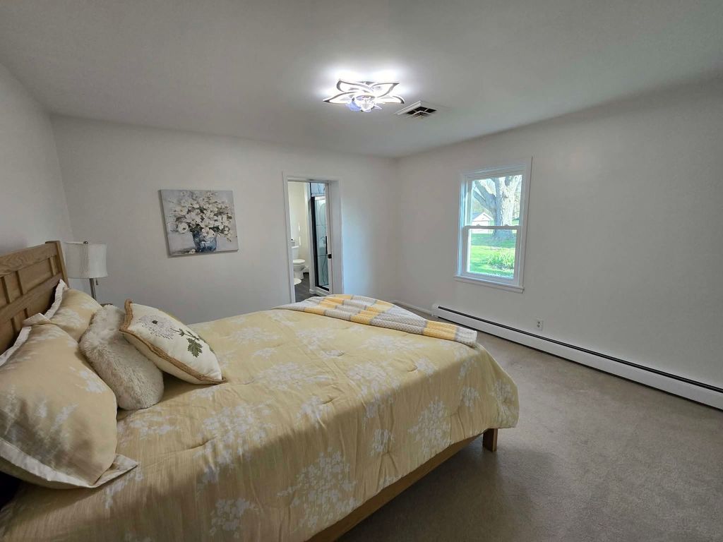 Image 25 of property listing at 14652 N IL Hwy 37 Highway, Mt Vernon, IL 62864