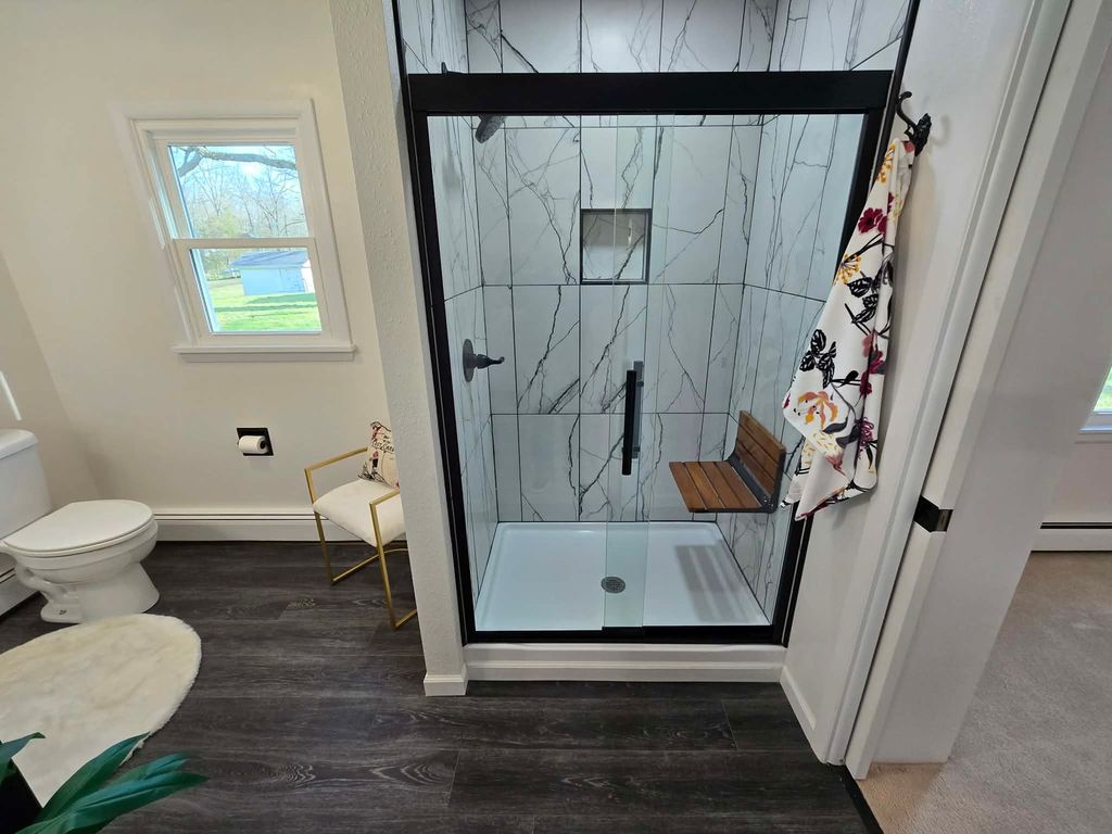 Image 27 of property listing at 14652 N IL Hwy 37 Highway, Mt Vernon, IL 62864