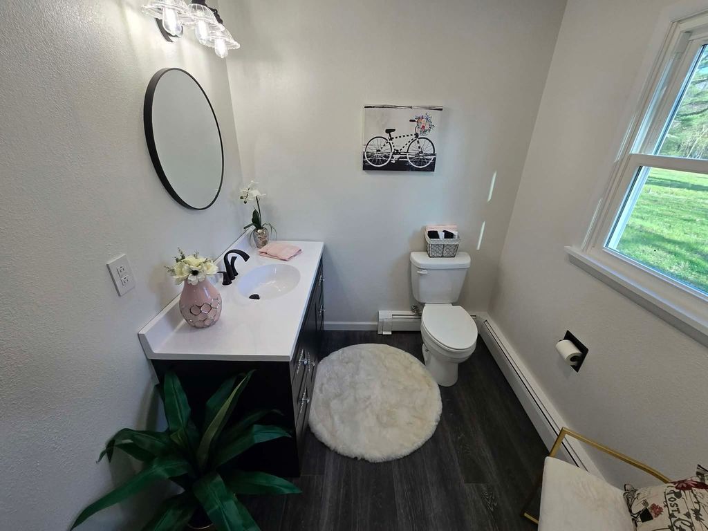 Image 28 of property listing at 14652 N IL Hwy 37 Highway, Mt Vernon, IL 62864