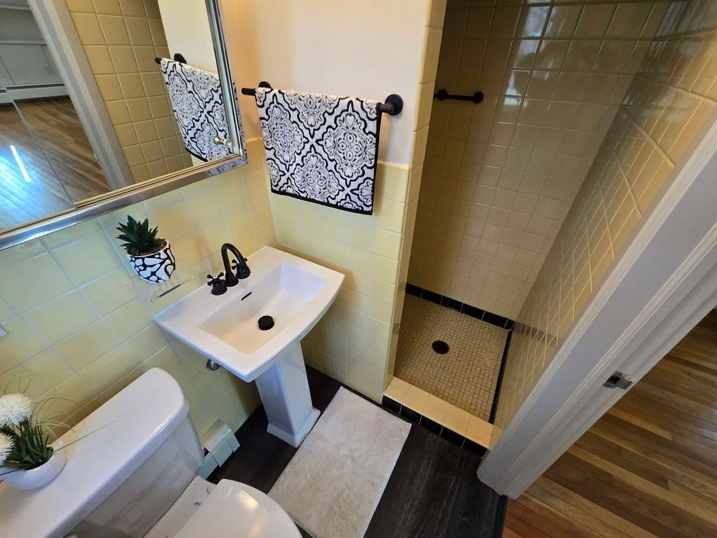 Image 31 of property listing at 14652 N IL Hwy 37 Highway, Mt Vernon, IL 62864